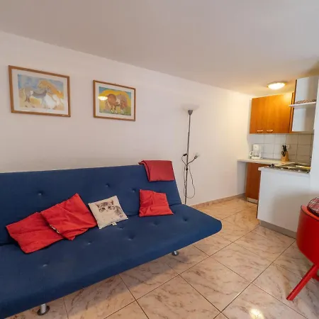 Apartment Nazorova Baska (Krk)