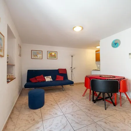 Apartment Nazorova *