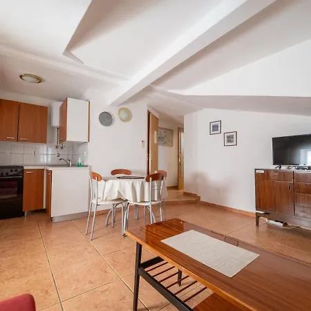 Nazorova Apartment *