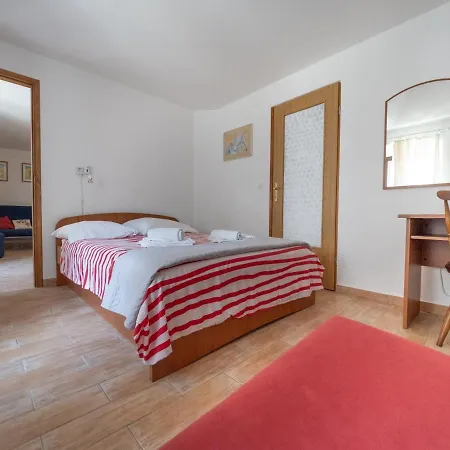 Apartment Nazorova *